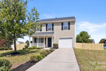 2141 Mallard Pointe Dr, Kannapolis, NC 28083