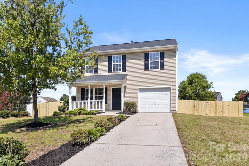 2141 Mallard Pointe Dr, Kannapolis, NC 28083