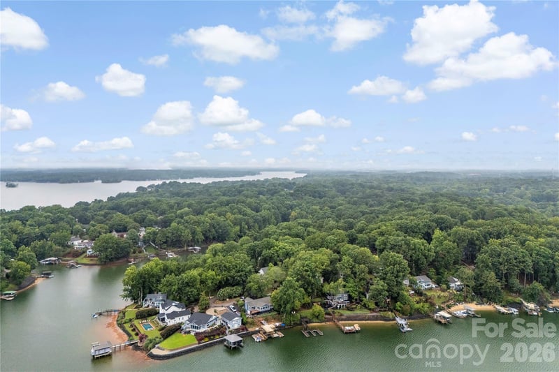 2087 Marquesas Ave, Tega Cay, SC 29708
