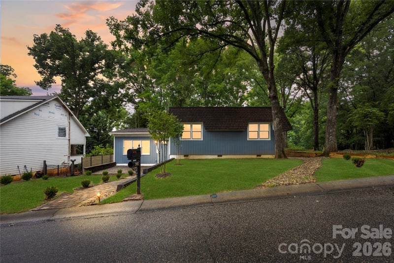2087 Marquesas Ave, Tega Cay, SC 29708