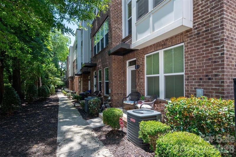 511 Old Mill Rd, Charlotte, NC 28206