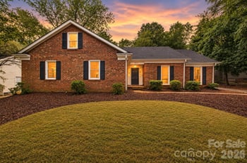 3027 Deep Meadow Ln, Charlotte, NC 28210