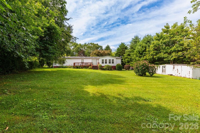 44 Double D Dr, Flat Rock, NC 28731