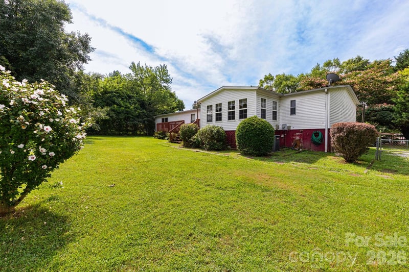 44 Double D Dr, Flat Rock, NC 28731