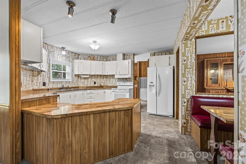 2071 Chameleon Rd #156, York, SC 29745