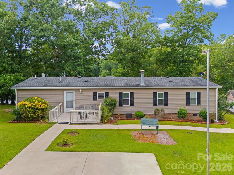 2071 Chameleon Rd #156, York, SC 29745