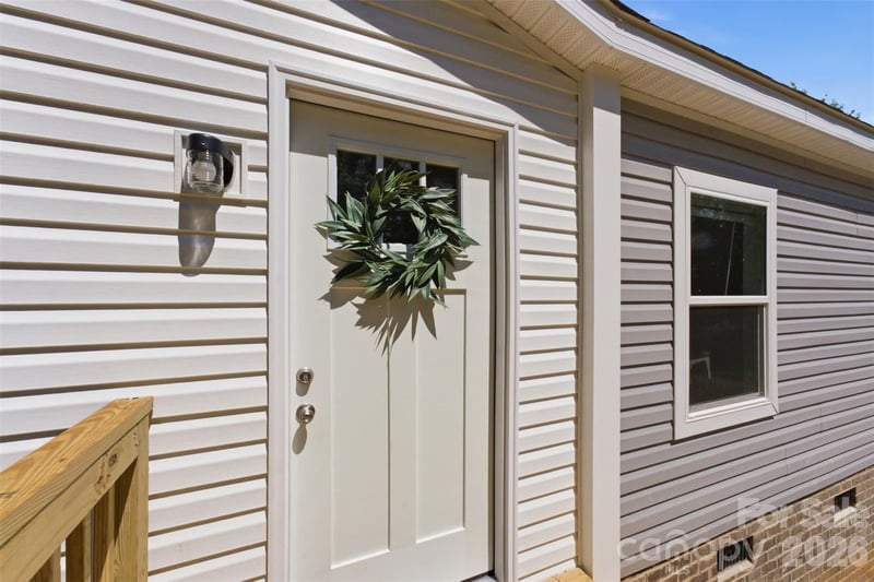 183 Louise Dr, Mooresville, NC 28115