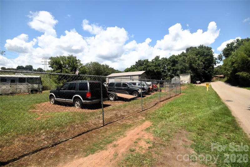 486 Terrace Dr, Canton, NC 28716