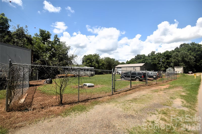 486 Terrace Dr, Canton, NC 28716