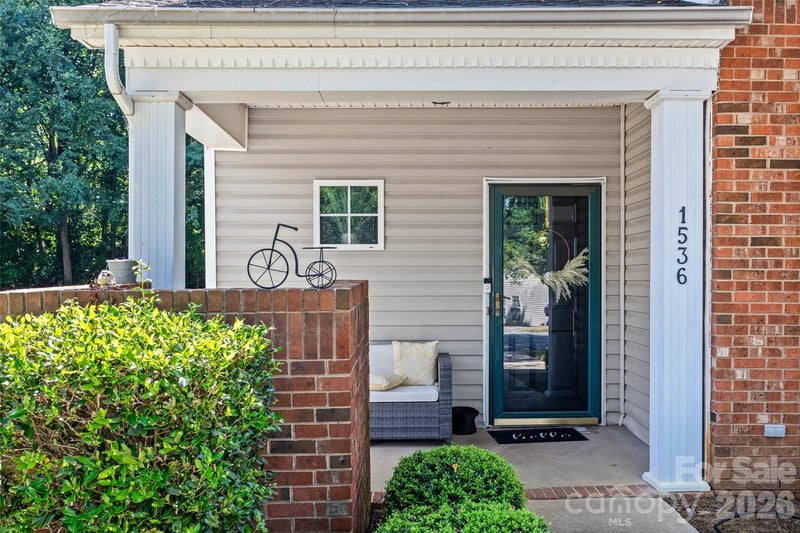 1536 Anthem Ct, Charlotte, NC 28205