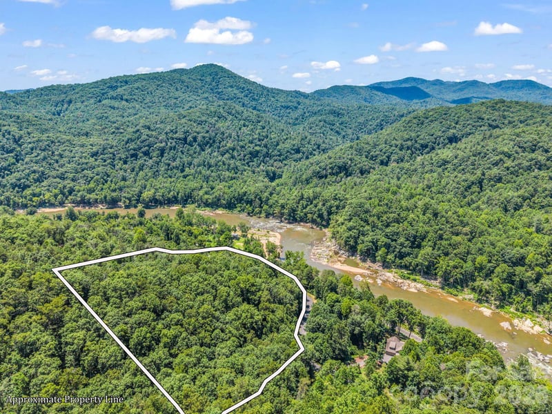 3670 French Broad Pw, Marshall, NC 28753