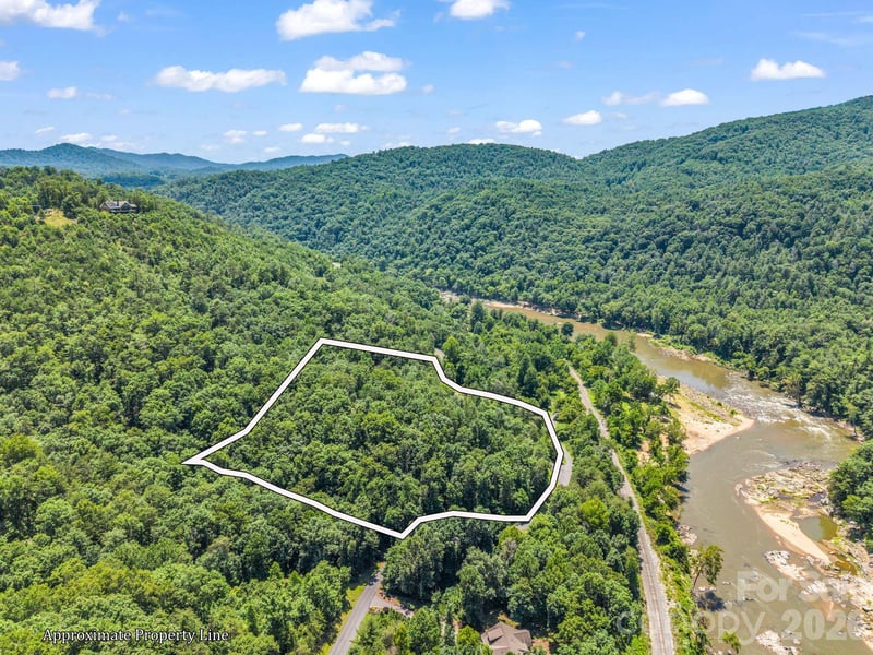 3670 French Broad Pw, Marshall, NC 28753