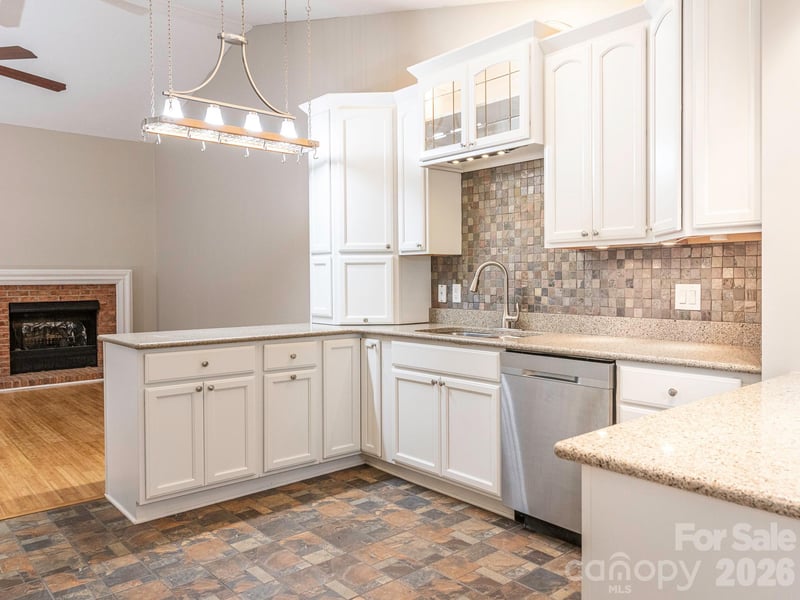 1005 Kenilworth Ct, Concord, NC 28027