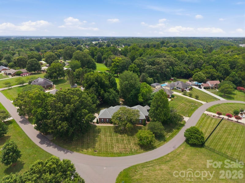 145 Baymount Dr, Statesville, NC 28625