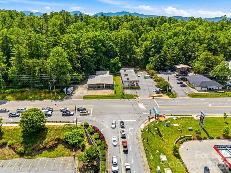 71 Airport Rd, Arden, NC 28704