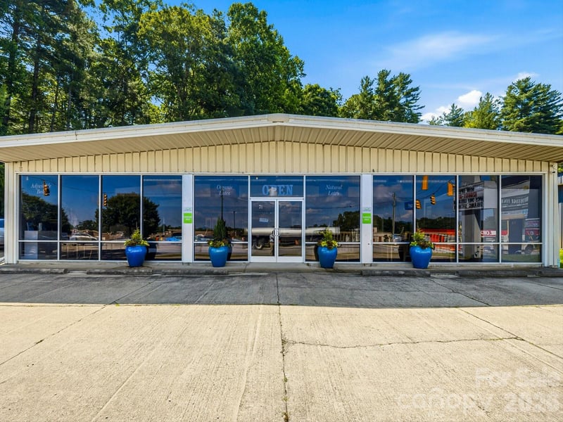 71 Airport Rd, Arden, NC 28704