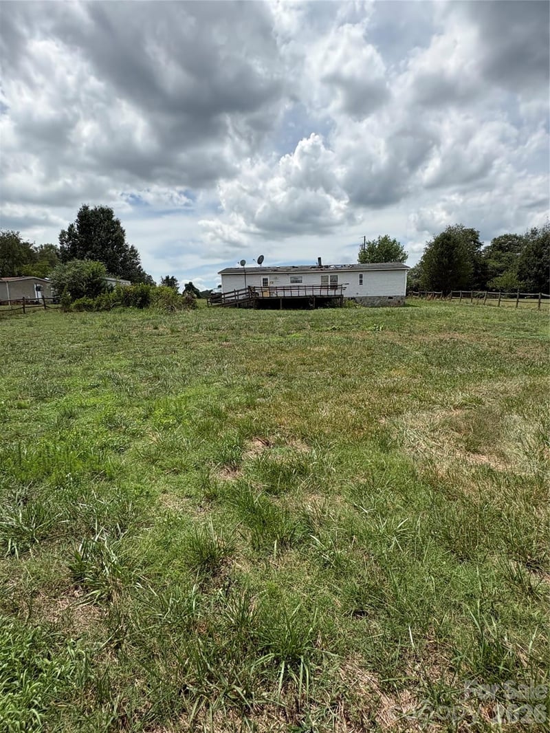 5954 Charlie Little Rd, Claremont, NC 28610