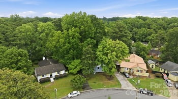 835 Ranch Rd, Charlotte, NC 28208