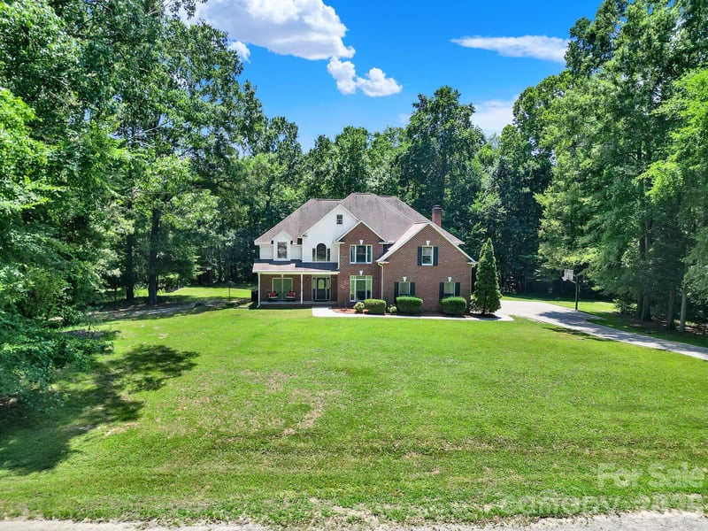 1583 Calder Ln, Clover, SC 29710