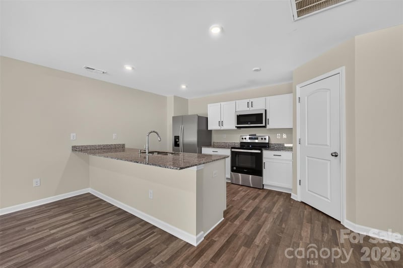 1475 Cannan Mountain Dr, Newton, NC 28658