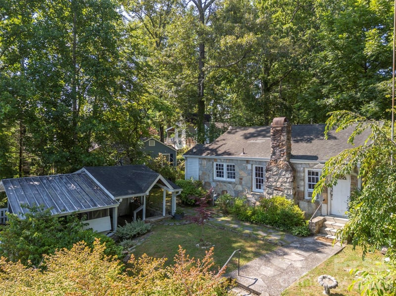 720 Sylvan Blvd, Hendersonville, NC 28791