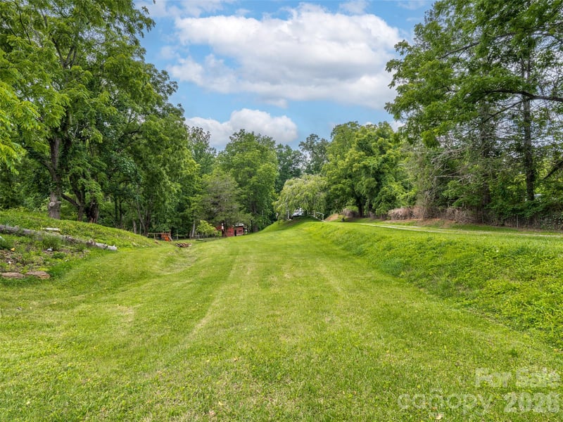 474 Rose Hill Rd, Asheville, NC 28803