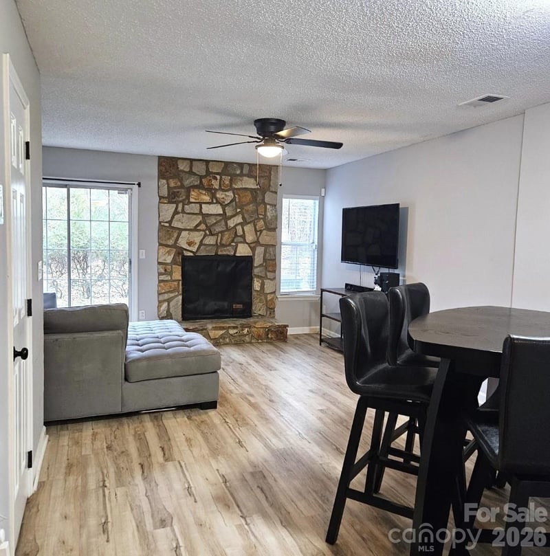 8291 Golf Ridge Dr, Charlotte, NC 28277