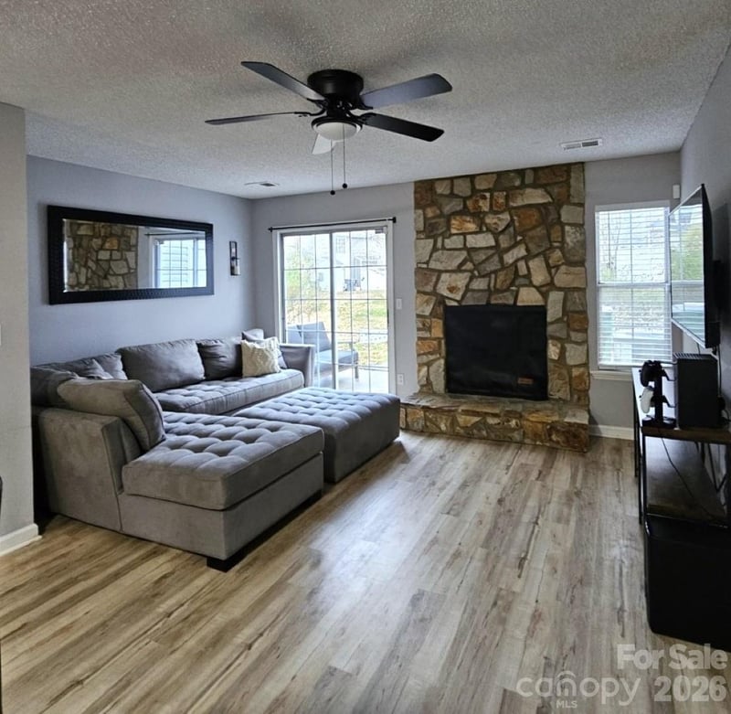 8291 Golf Ridge Dr, Charlotte, NC 28277