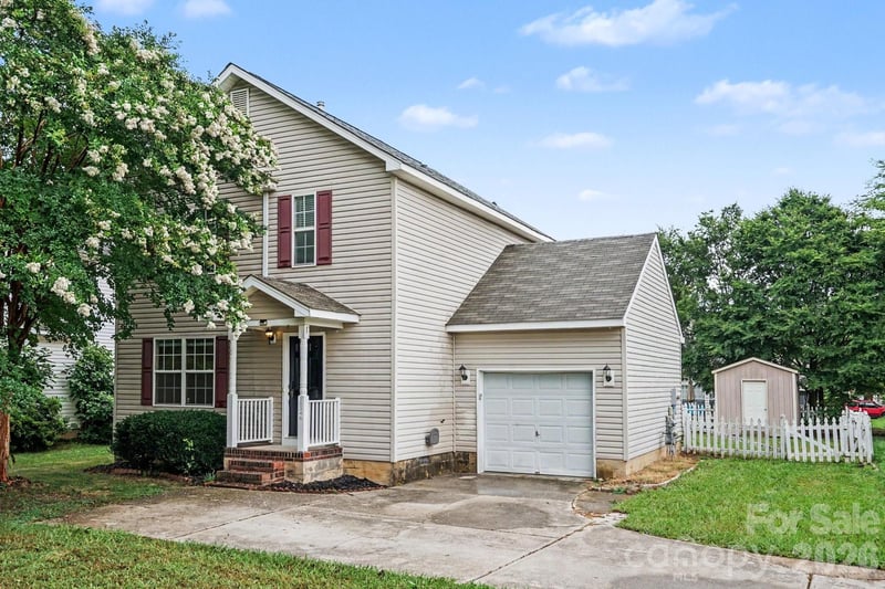 10346 Cannarti Dr, Charlotte, NC 28273