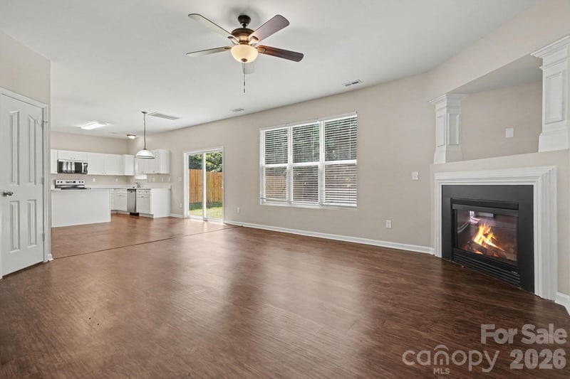 11807 Oak St, Charlotte, NC 28269