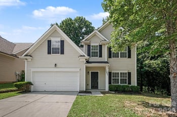 11807 Oak St, Charlotte, NC 28269