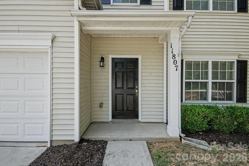 11807 Oak St, Charlotte, NC 28269