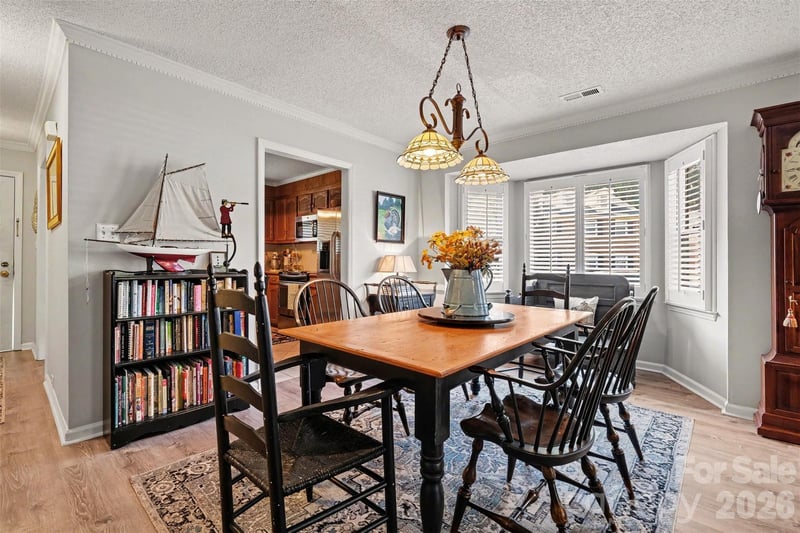 8427 Coulwood Oak Ln, Charlotte, NC 28214
