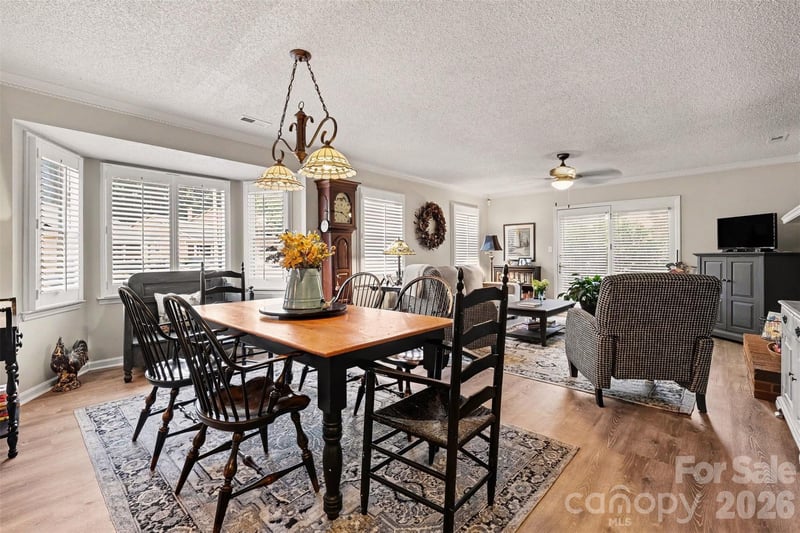 8427 Coulwood Oak Ln, Charlotte, NC 28214
