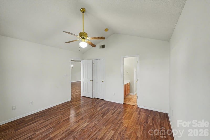 10439 Green Hedge Ave, Charlotte, NC 28269