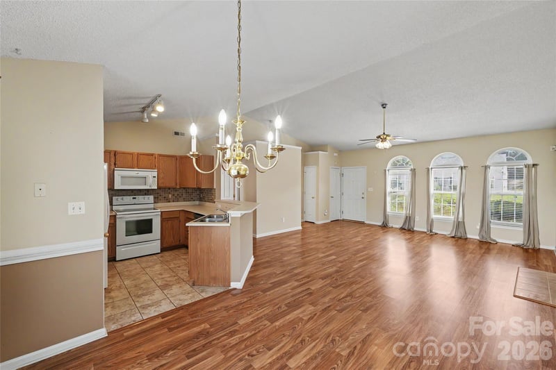 10439 Green Hedge Ave, Charlotte, NC 28269