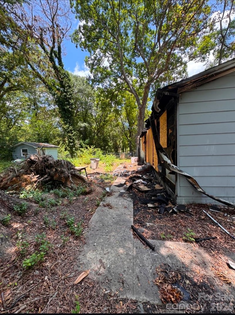521 Weldon St, Gastonia, NC 28052