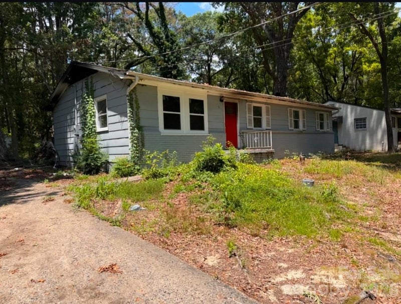 521 Weldon St, Gastonia, NC 28052