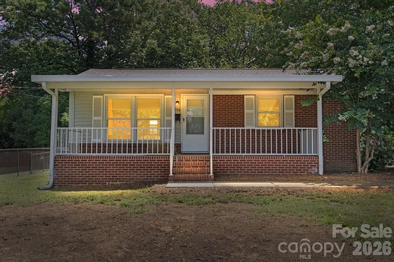 208 Tomberlin Rd, Mount Holly, NC 28120