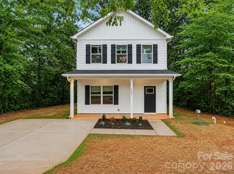 1327 4th St, Statesville, NC 28677