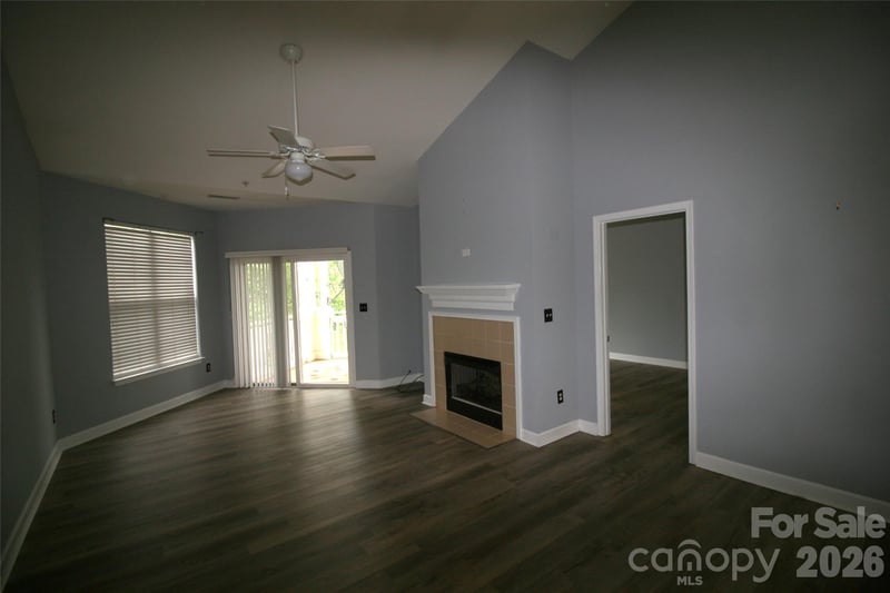 797 Peninsula Dr, Davidson, NC 28036