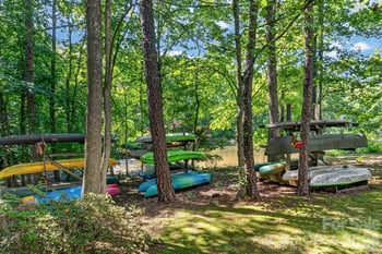 797 Peninsula Dr, Davidson, NC 28036
