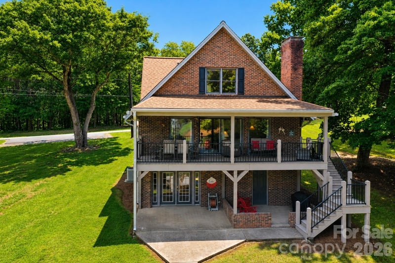 6203 Vandresser Point, Hickory, NC 28601