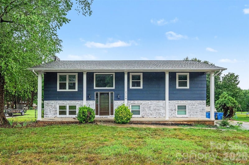 2310 24th Ave, Hickory, NC 28601