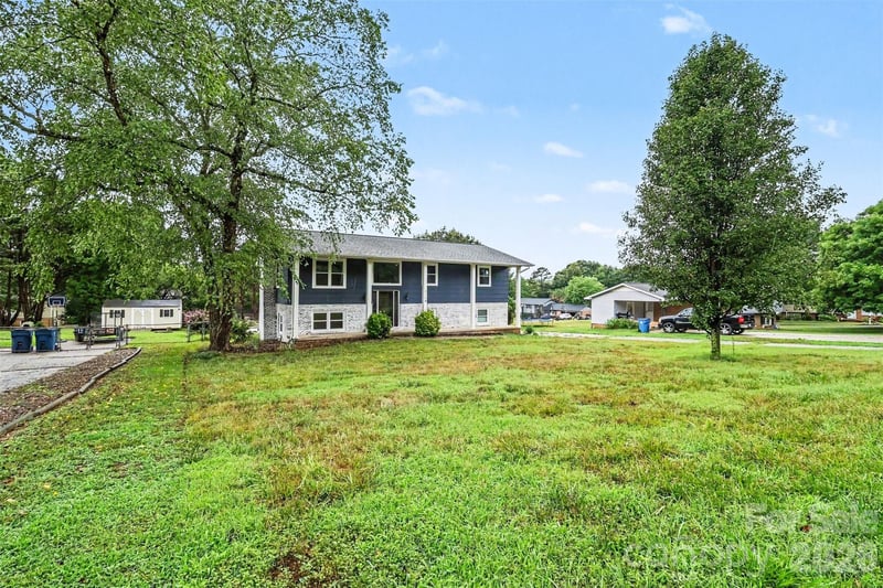 2310 24th Ave, Hickory, NC 28601