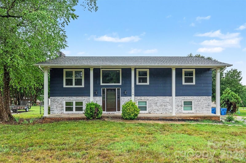 2310 24th Ave, Hickory, NC 28601
