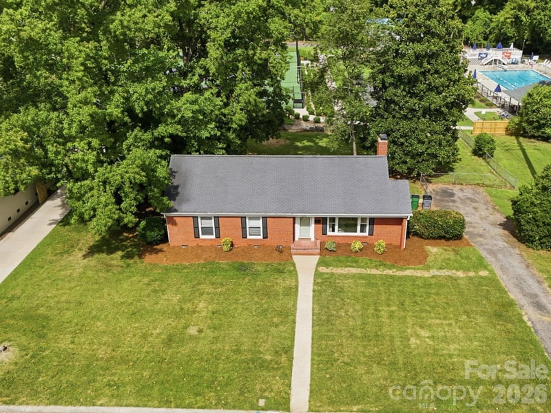 4712 Fairheath Rd, Charlotte, NC 28210