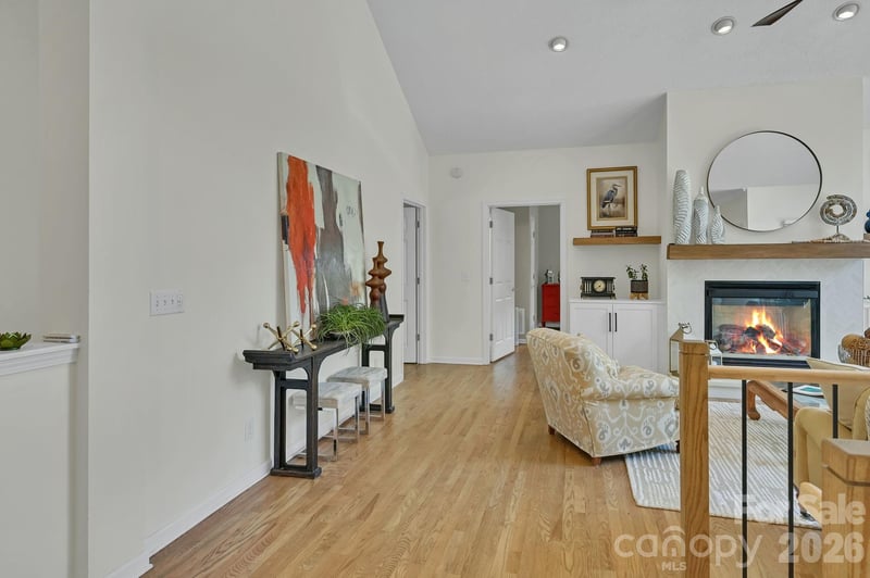 77 Carriage West Dr, Hendersonville, NC 28791