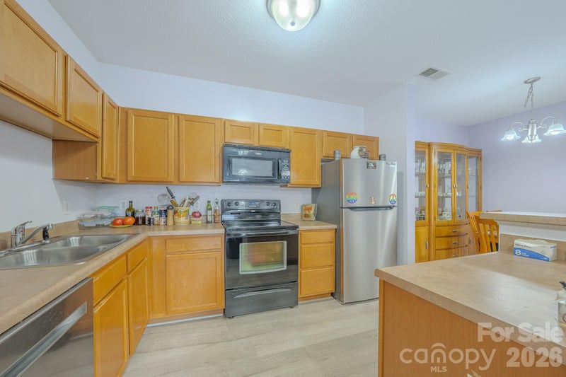 291 Brickton Village Cir #307, Fletcher, NC 28732