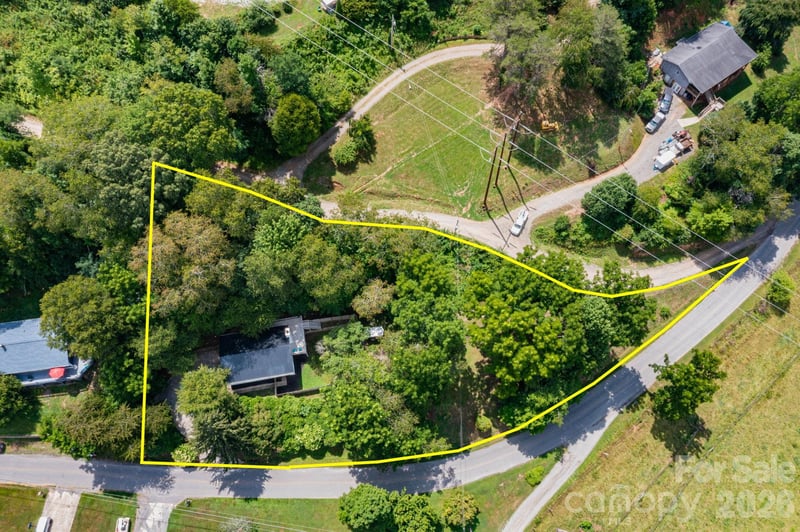144 Pinehaven Dr, Clyde, NC 28721